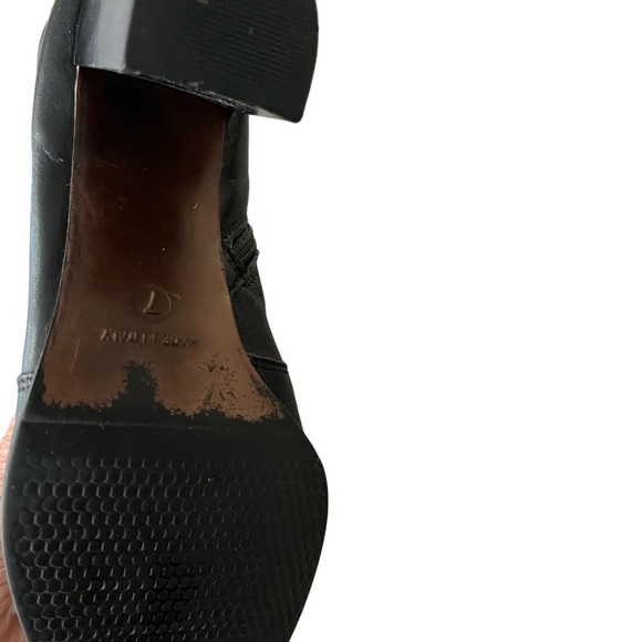 Women’s Stacked Heel Booties - Picture 7 of 7